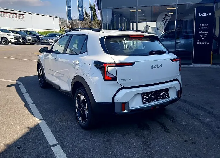 Zunanja slika - KIA Stonic - 1.0 T-GDi 73.6 kW  100 KM  LX Life M T - 4