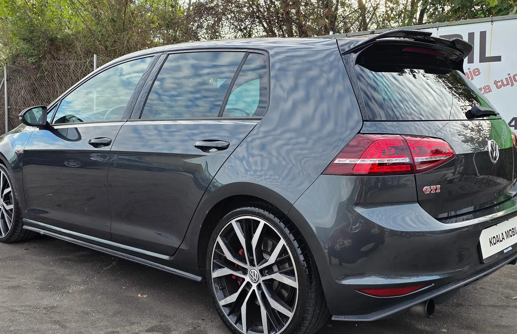 Zunanja slika - Volkswagen Golf - 2.0 GTI PERFORMANCE DSG XENON-NAVI-ALU19-GRETJE SŽ - 6