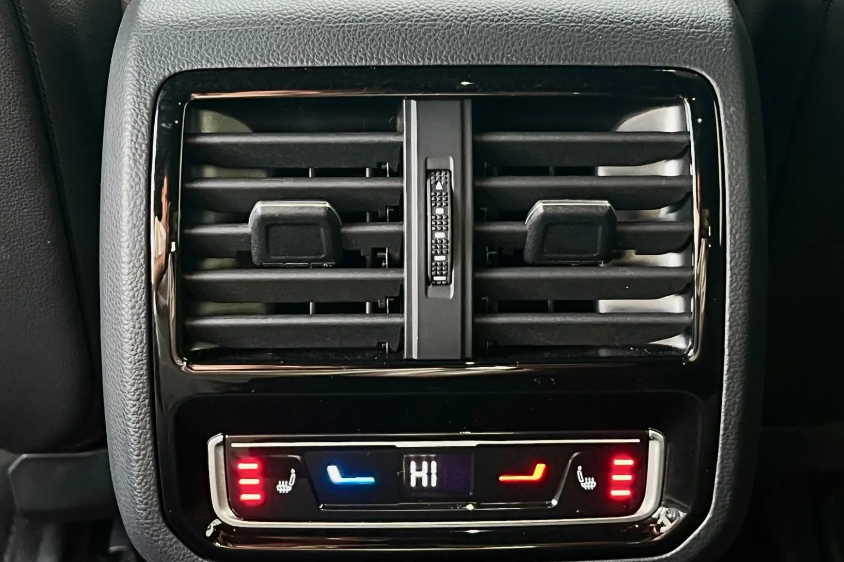 Zunanja slika - Volkswagen Arteon - 2.0TDI DSG R-Line IQ.MATRIX•ACC•BLIS•GRETJE•KLJUKA - 13