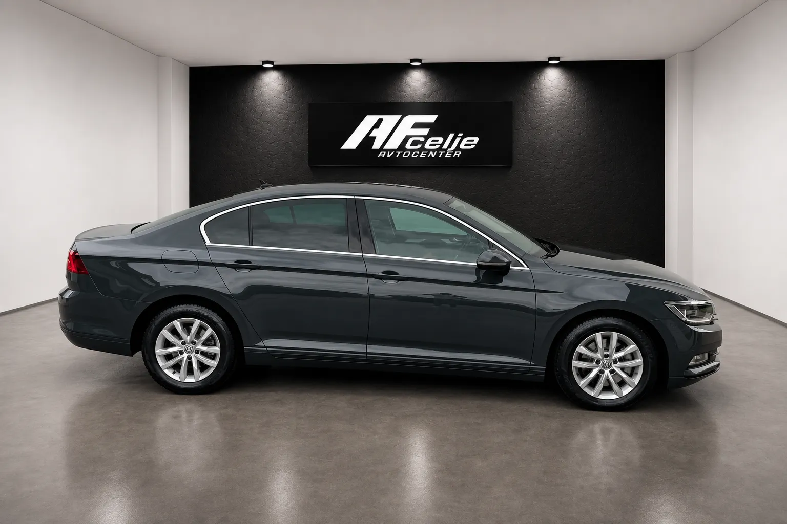 Zunanja slika - VW Passat - 2.0 TDI-H LINE-VIRTUAL-FUL LED-LIZING ZA TUJCE- - 4