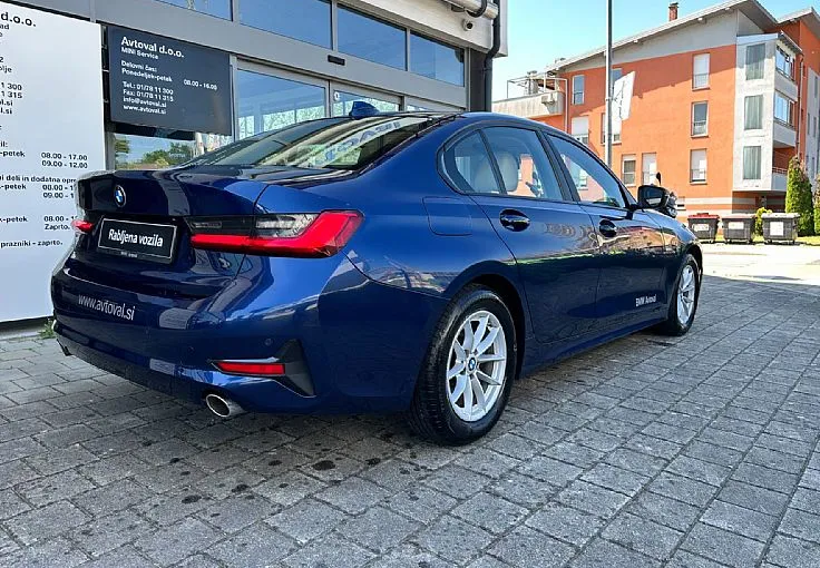 Zunanja slika - BMW Serija 3 - : 318d Advantage  AVT - 3