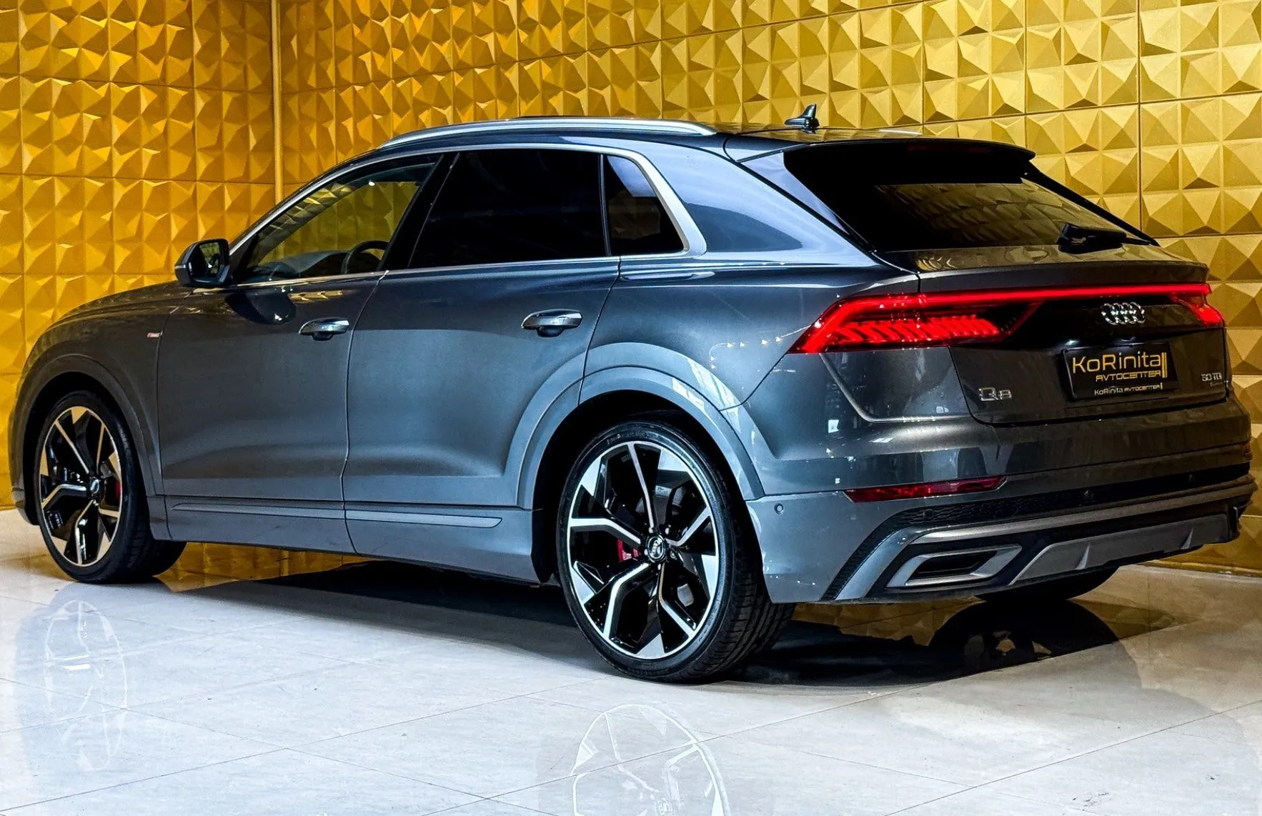Zunanja slika - Audi Q8 - 50TDI Quattro SLine-4WS-ZRACNO-HLAJENJE-PAN-HEADUP - 6