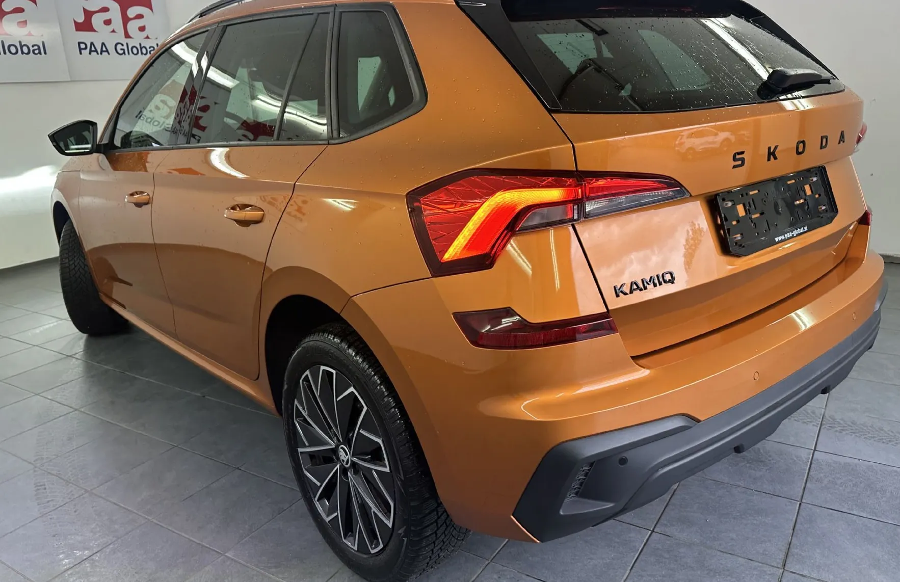 Zunanja slika - Škoda Kamiq - Selection 1.0 TSI 85 kW.LED.KAMERA.2024.23.000 KM - 15