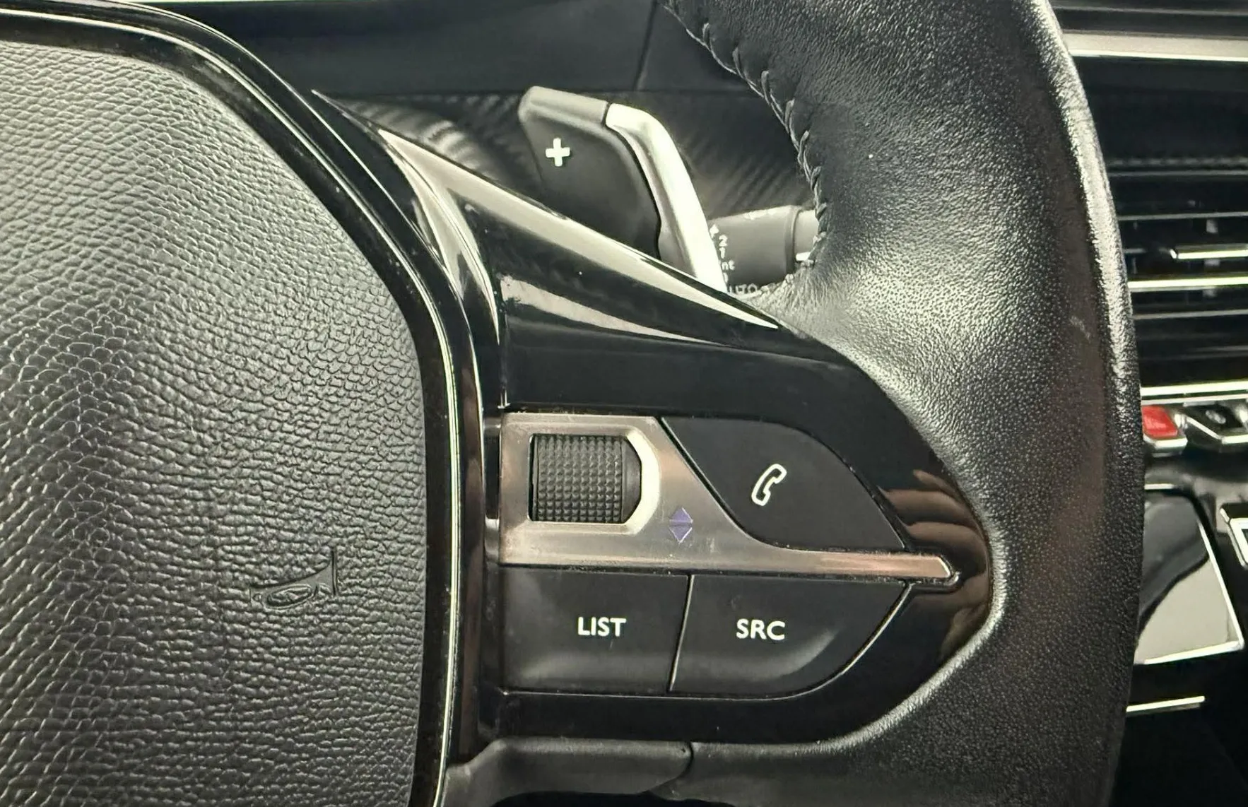 Zunanja slika - Peugeot 2008 - 1.5 BLUEHDI 130 ALLURE.KAMERA.LED.USNJE.NAVI.AUT. - 6