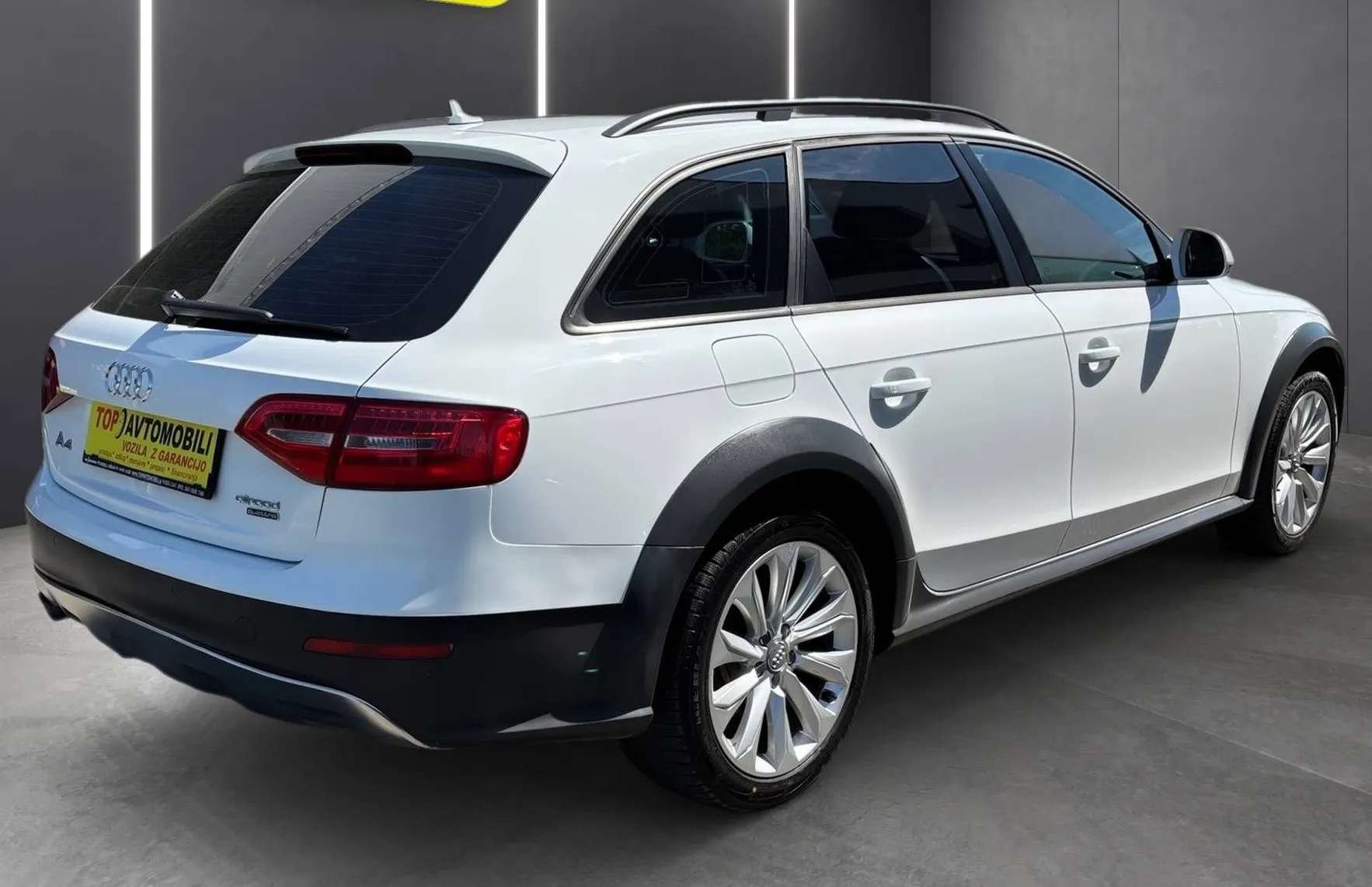 Zunanja slika - Audi A4 Allroad - 2.0 TDI QUATTRO XENON NAVI PDC KAMERA KLJUKA TOP.. - 9