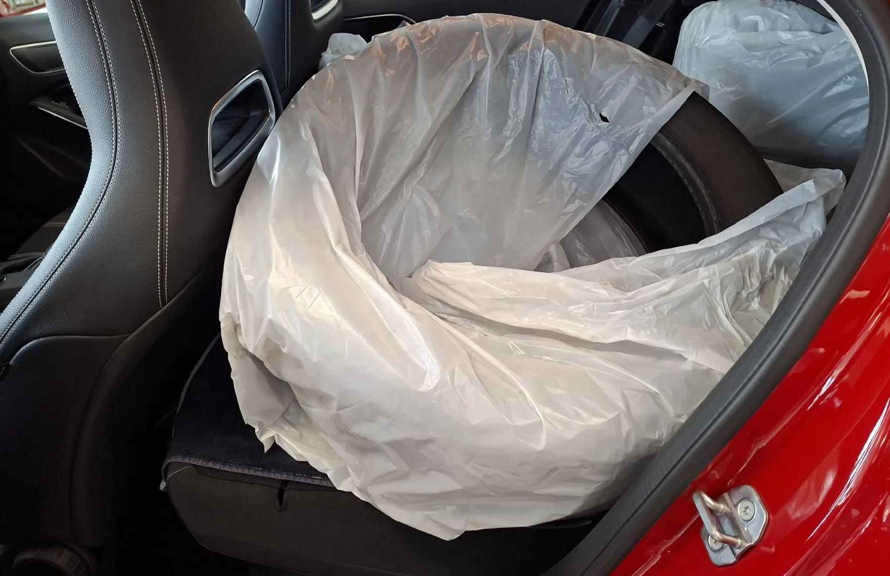 Zunanja slika - Mercedes-Benz GLA-Razred - GLA 180 URBAN - 15