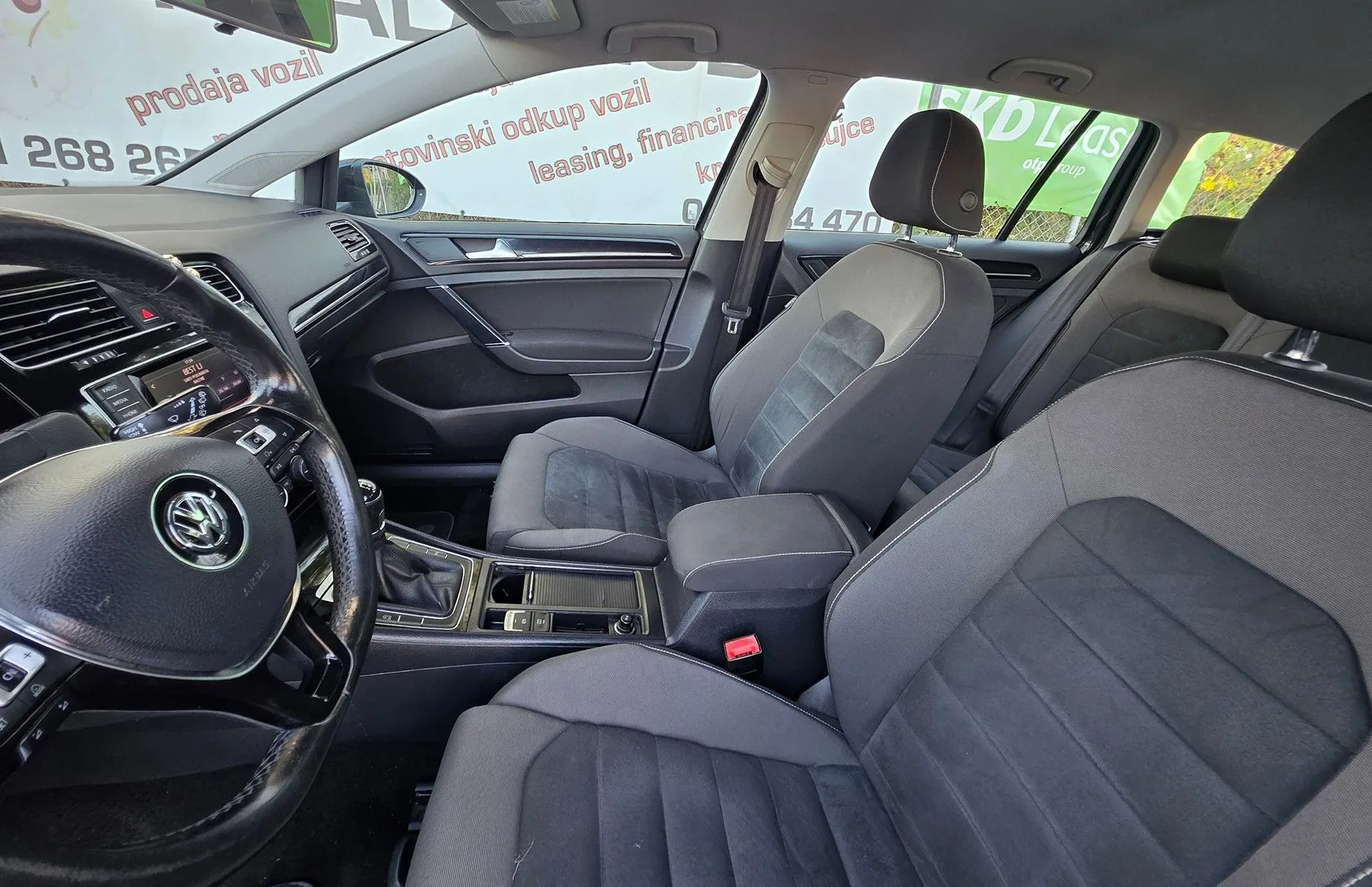 Zunanja slika - Volkswagen Golf - Variant 1.6 TDI BMT HIGHLINE NAVI-PDC-ALU PLATIŠČA - 12