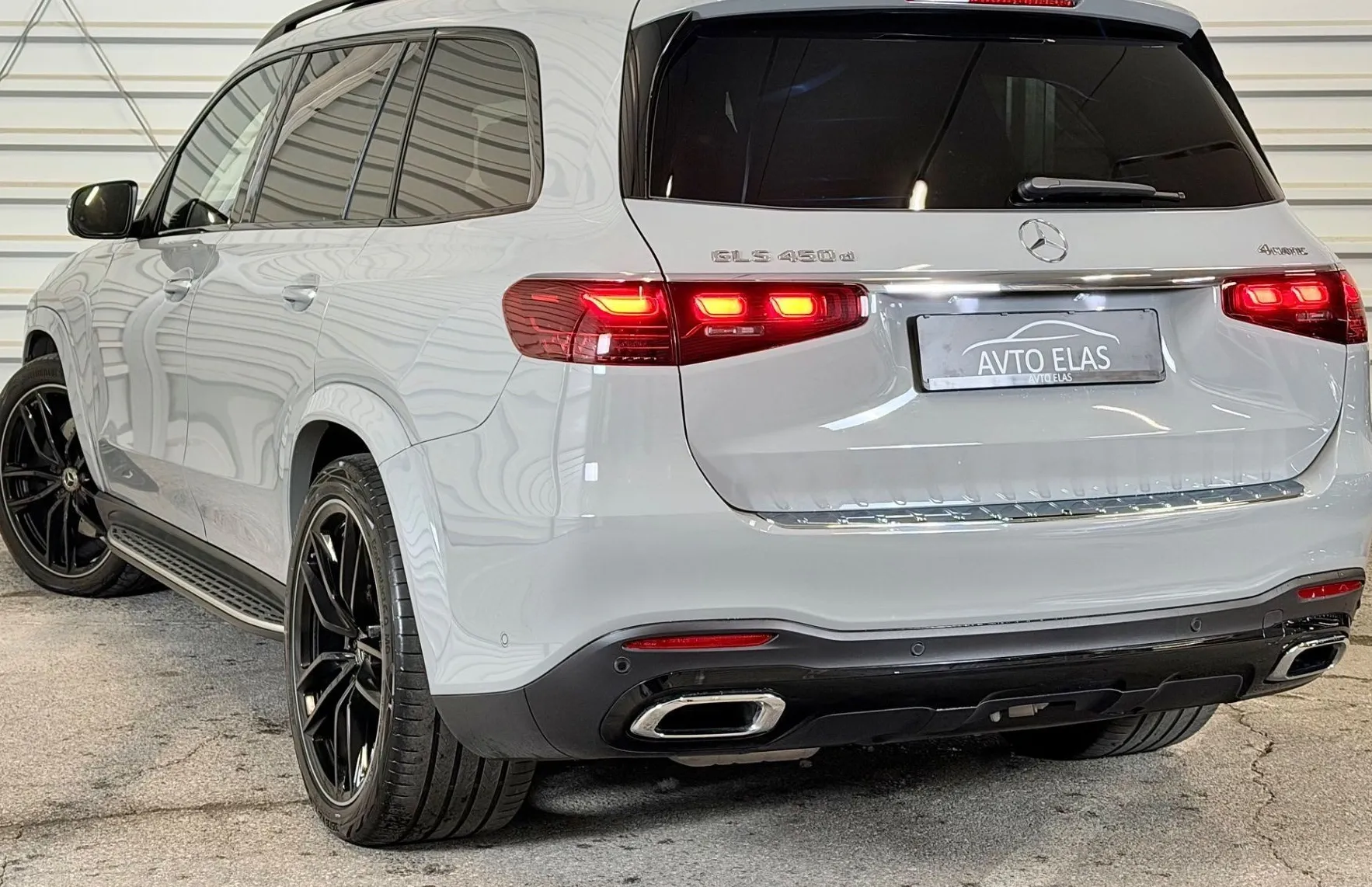Zunanja slika - Mercedes-Benz GLS-Razred - GLS 450 d 4MATIC AMG - 7 SEDEŽEV - BOGATA OPREMA - 4