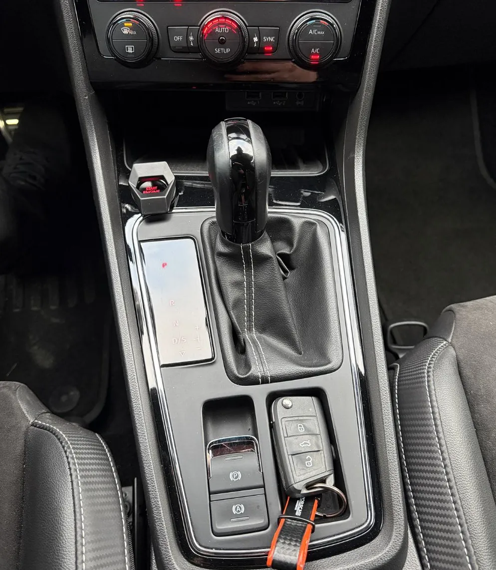 Zunanja slika - Seat Leon - 2.0TSI DSG 4x4 CUPRA-LED-VIRTUAL-NAVI-ACC-BLACK - 11