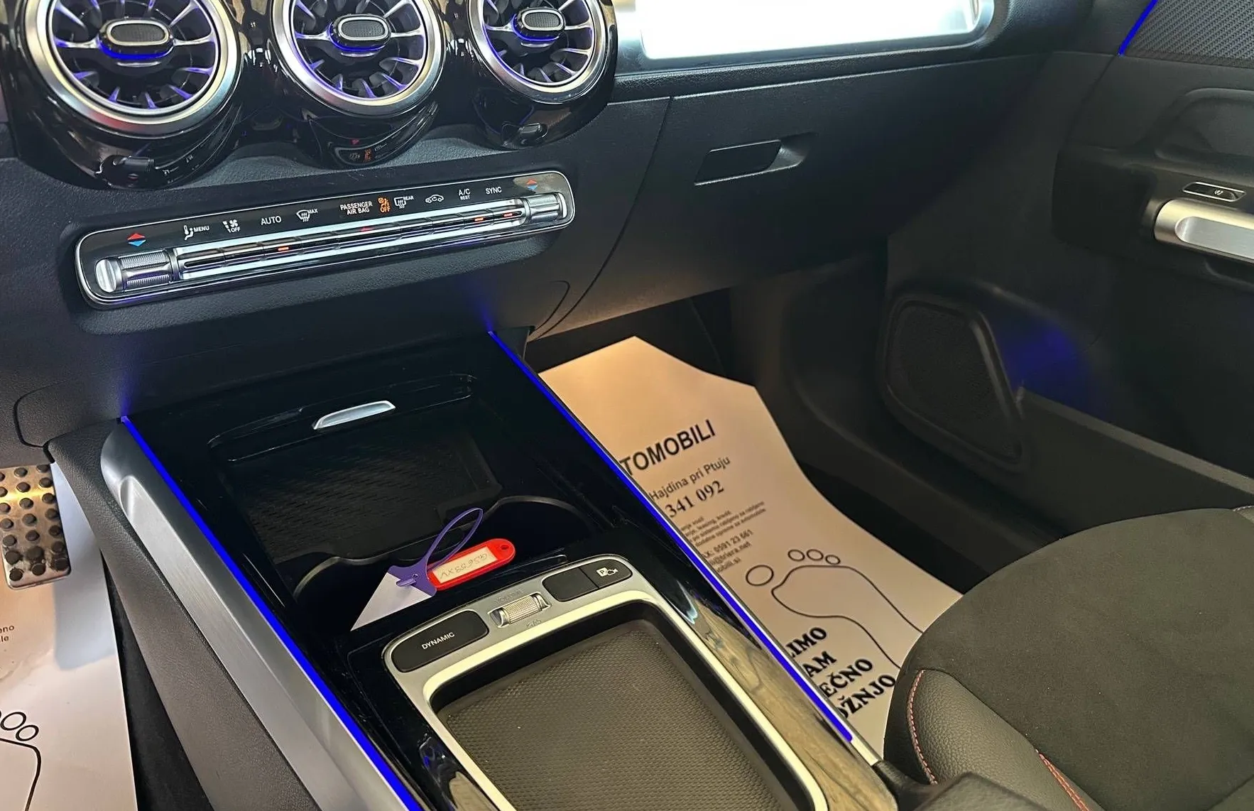 Zunanja slika - Mercedes-Benz GLB-Razred - GLB 200d AMG LINE FUL LED NAVI ACC AMBIENT VIRTU.. - 17