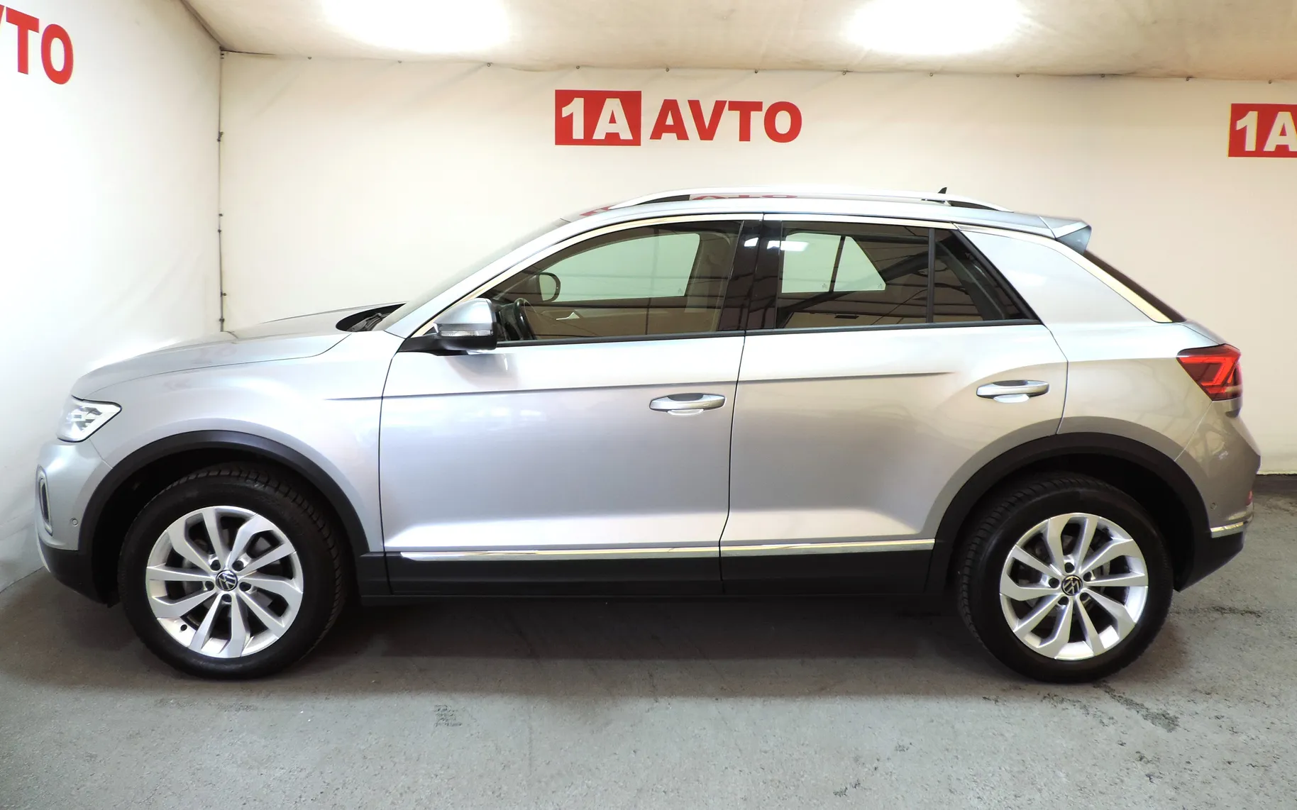 Zunanja slika - Volkswagen T-Roc - 1.5 TSI BMT Style DSG ACC-LED-KAMERA - 9