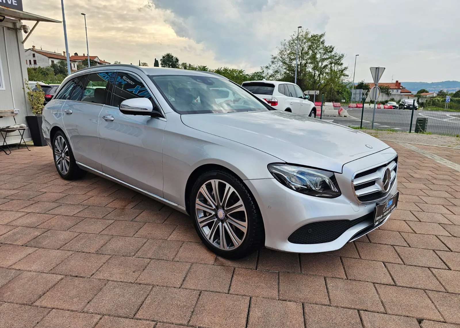 Zunanja slika - Mercedes-Benz E-Razred - E-Razred - 8