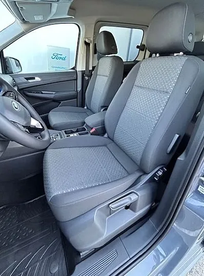Zunanja slika - Ford Tourneo Connect - 2.0 TDCi EcoBlue 90kW A7. TITANIUM FWD - 3