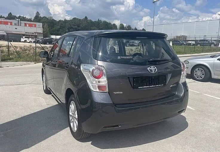Zunanja slika - Toyota Verso - 2.0 D4-D Sol 7 sedežev REDNO SERVISIRAN... - 11