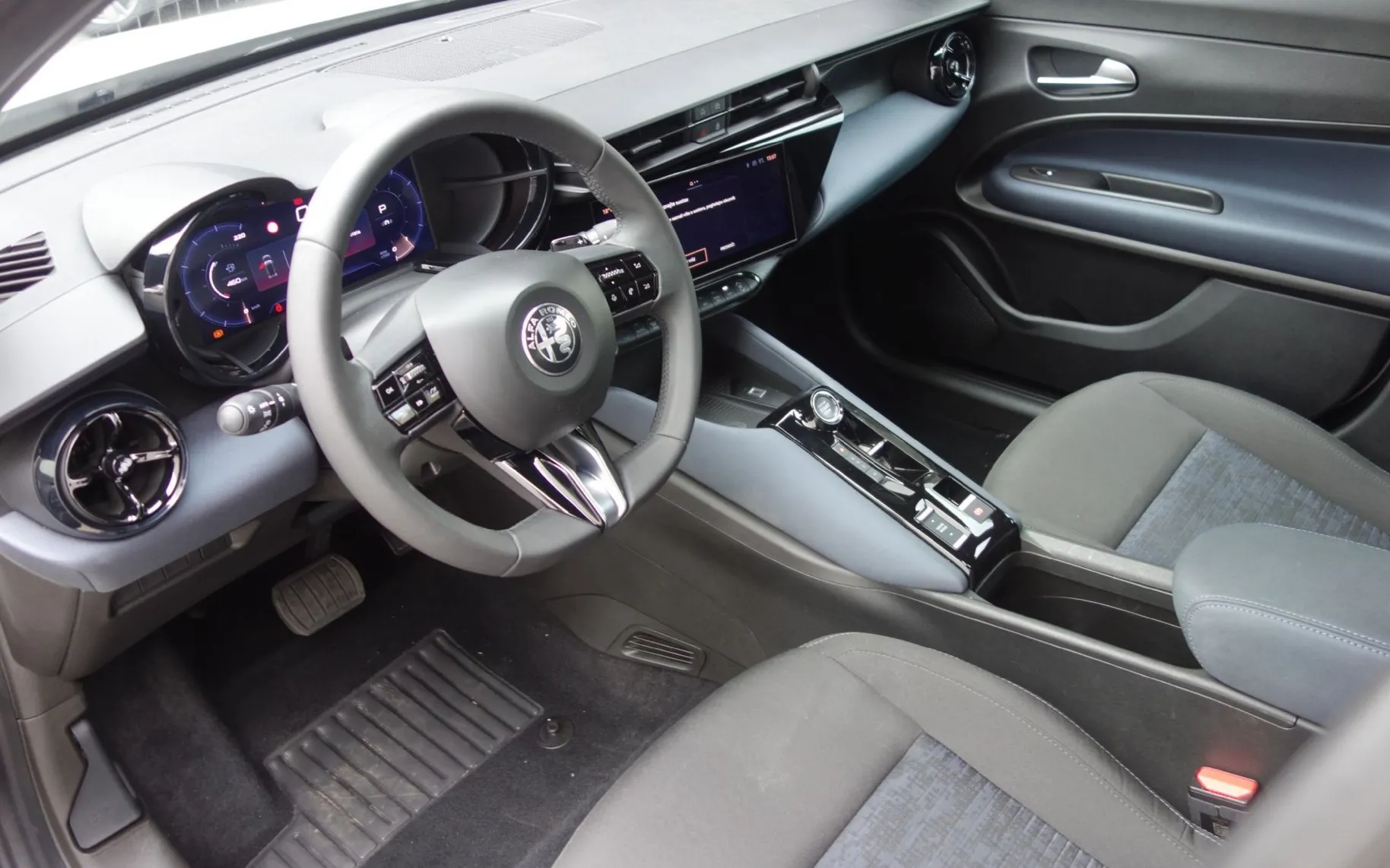 Zunanja slika - Alfa Romeo Junior - Ibrida 1.2 Core Avt. - 8