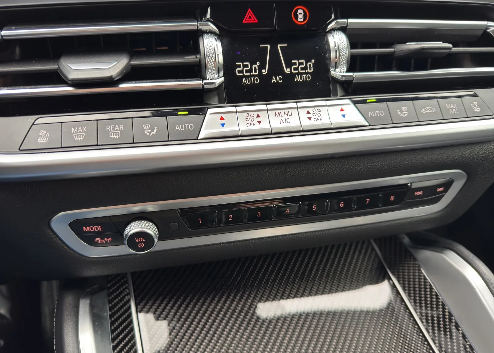 Zunanja slika - BMW X6 - xDrive40d M SPORT+HARMAN+GRETJE+HLAJENJE+360 KAM+ - 11