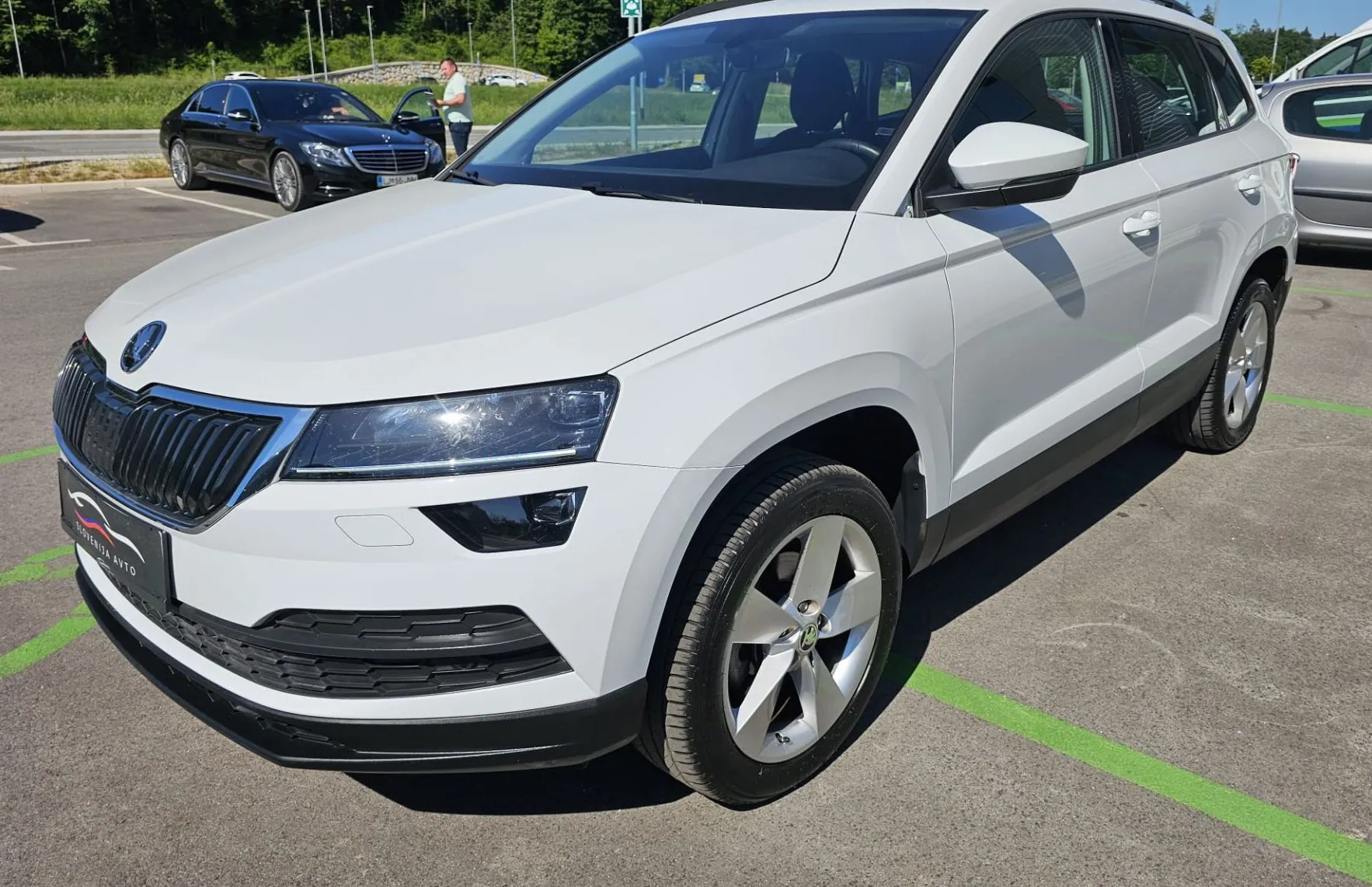 Zunanja slika - Škoda Karoq - Style 1.6 TDI DSG|FULED|ALU|ASSIS.|NAVI|2xPDC| - 1
