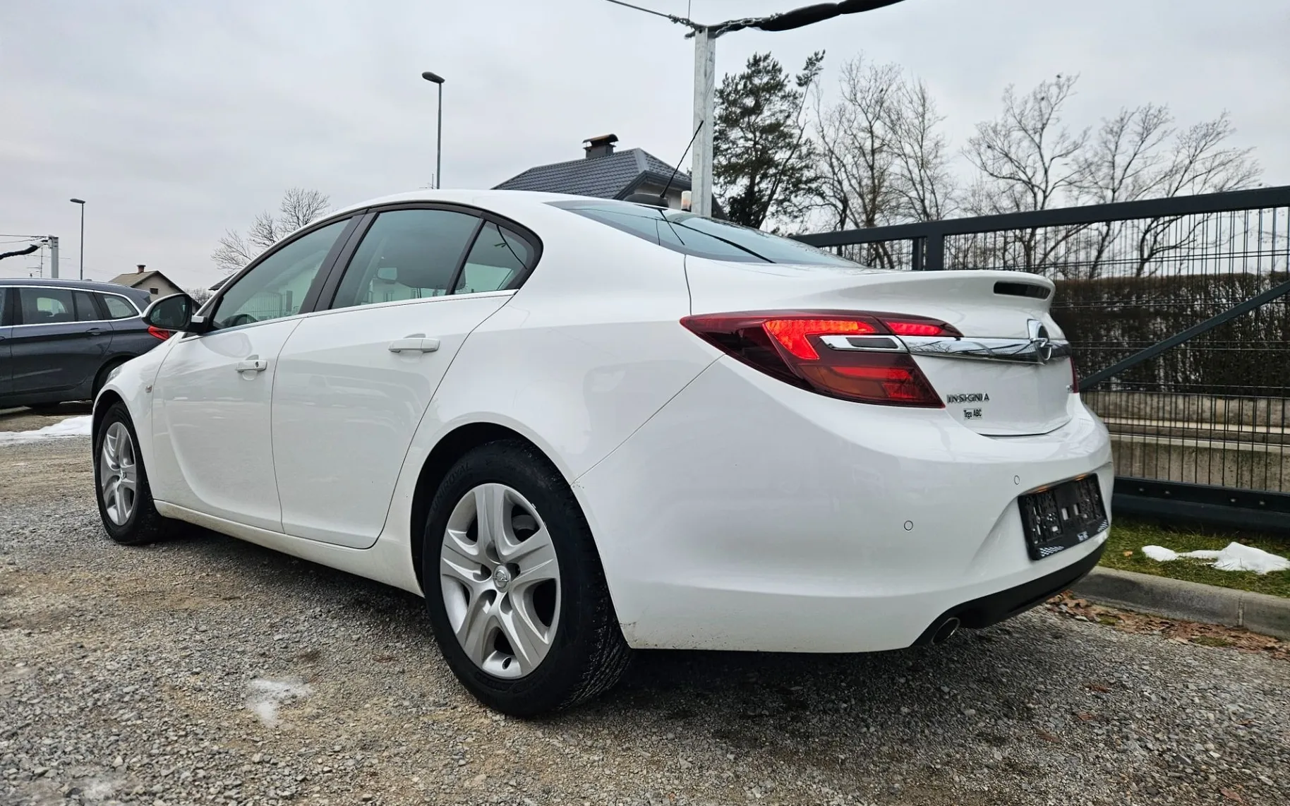 Zunanja slika - Opel Insignia - 2.0 CDTI 125KW  SLO  SAMO 135000KM  LED... - 3
