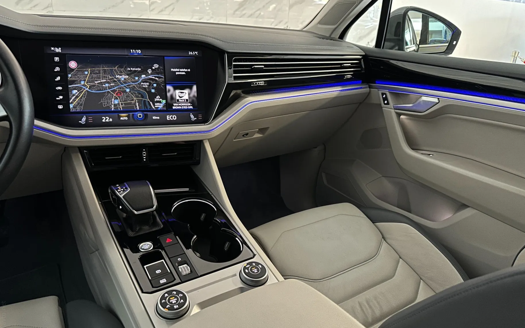 Notranja slika - Volkswagen Touareg - V6 TDI Elegance|4Motion|Zračno|ACC|Kamera|Memory| - 12