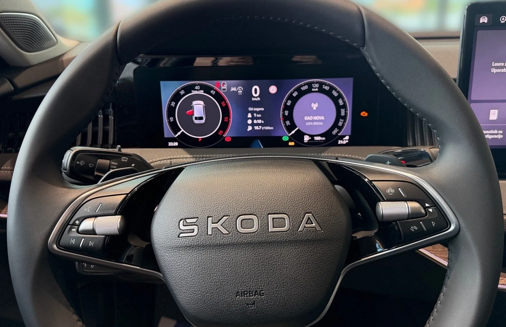 Zunanja slika - Škoda Superb - Combi 2.0 TDI L K DSG - 8