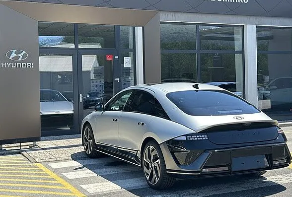 Zunanja slika - Hyundai Ioniq 6 - AWD Impression°°N-line°°84kWh°°Panorama - 3