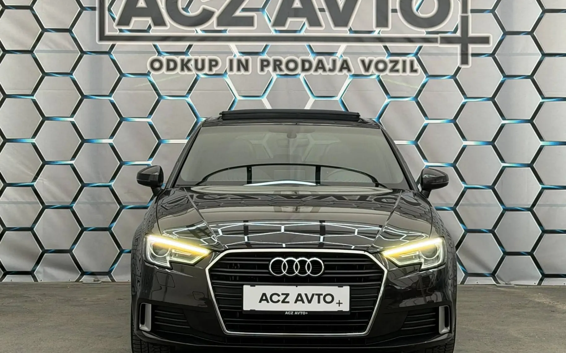 Zunanja slika - Audi A3 - 2.0 TDI•PANORAMA•XENON•NAVI•S LINE•SLO•134.000KM• - 2