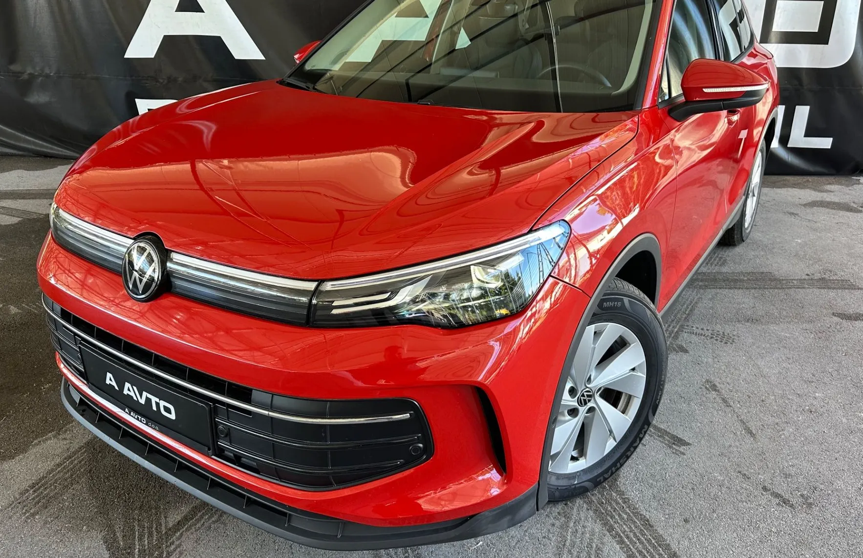 Zunanja slika - Volkswagen Tiguan - 2.0 TDI DSG-KAMERA-ACC-LINE+M.KOT ASSIS.-ALU... - 1