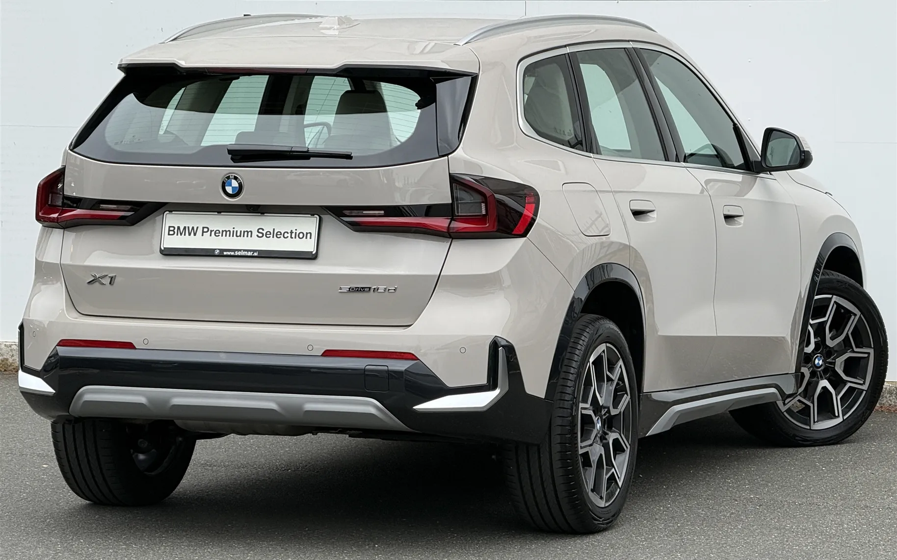 Zunanja slika - BMW X1 - sDrive18d - 2