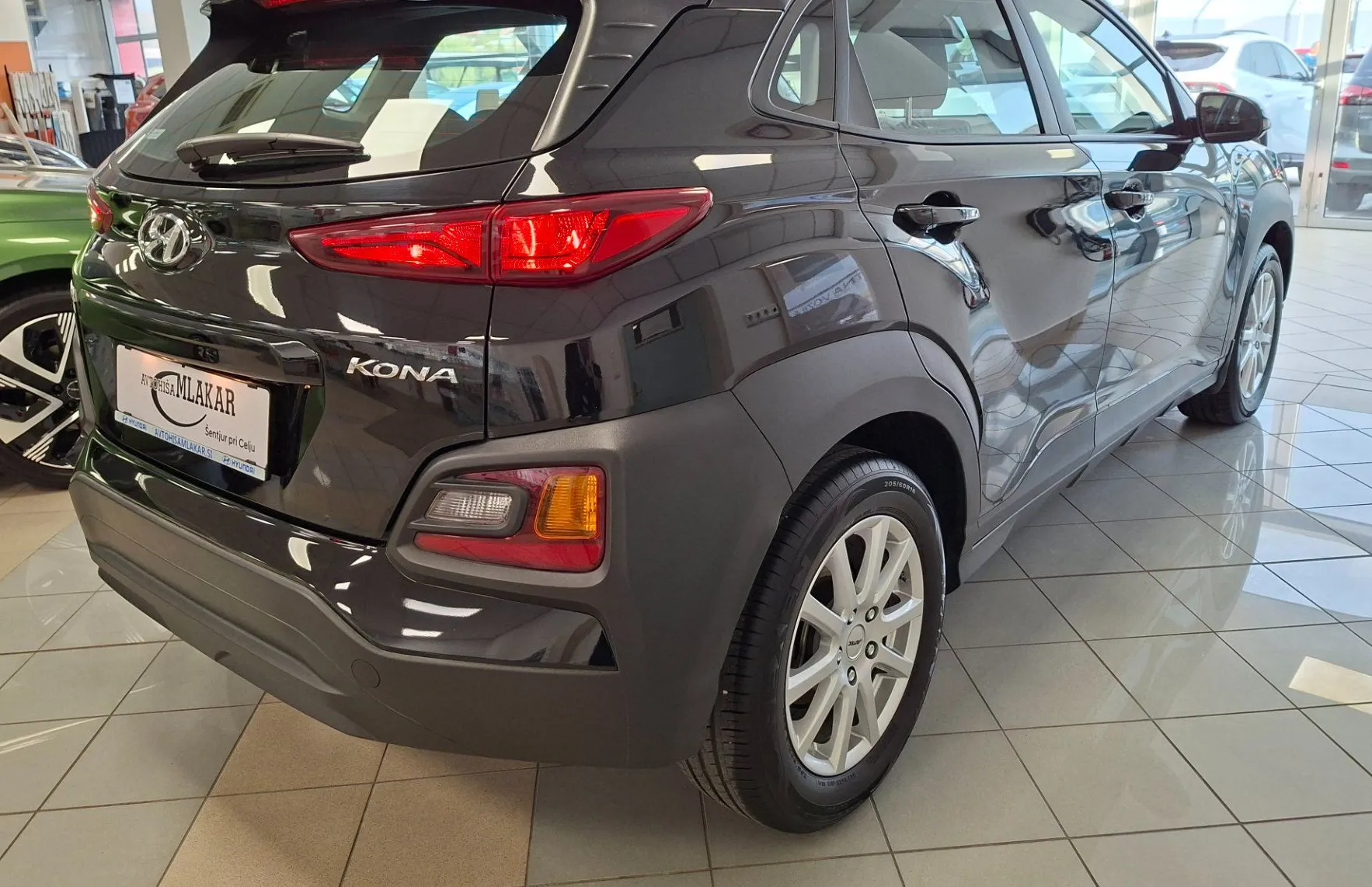 Zunanja slika - Hyundai Kona - 1.0 T-GDI 120 Trend-1.LASTNIK-SLO-ODLIČEN- - 4