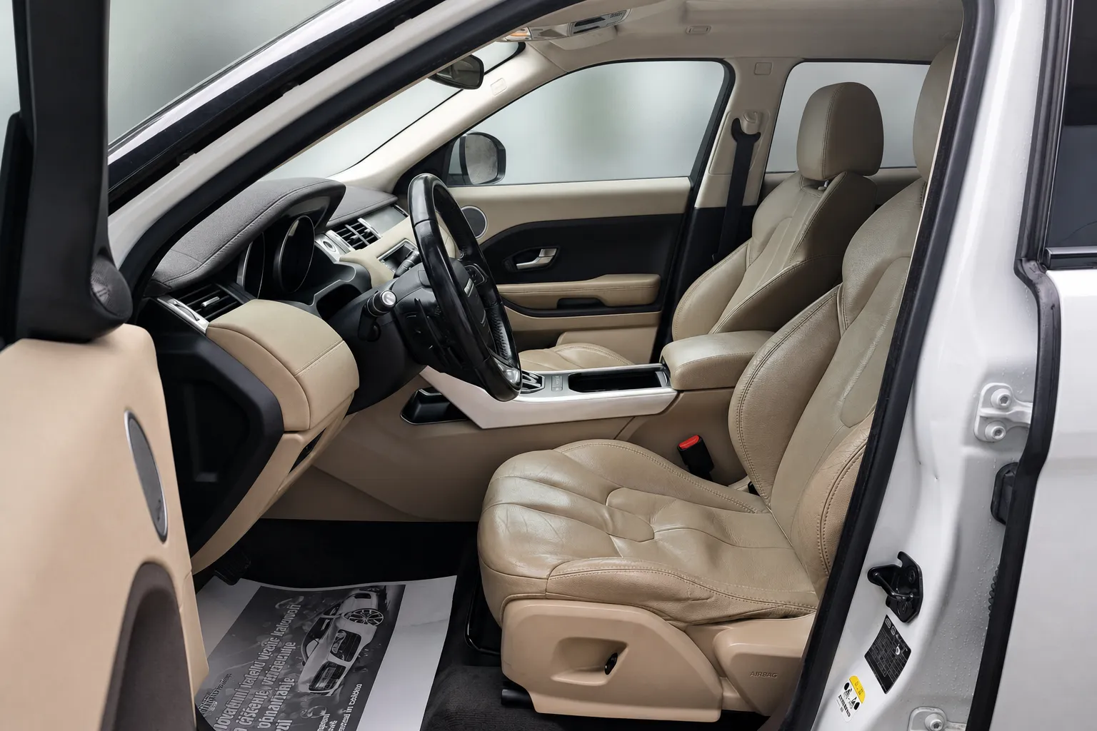 Notranja slika - Land Rover Range Rover Evoque - 2.2 TD4  Avt.4X4-SLOV.POREKLO-GARANCIJA-KOT NOV - 9