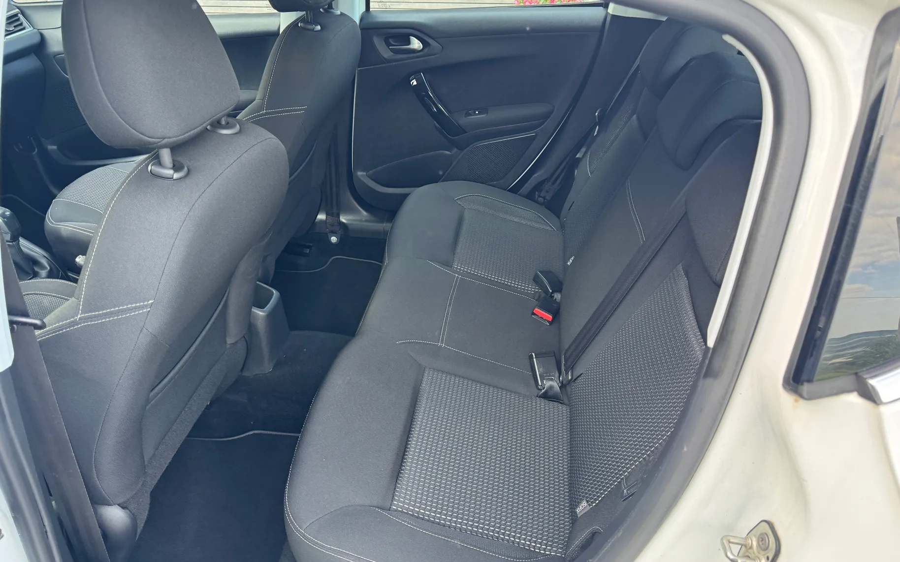 Notranja slika - Peugeot 208 - Peugeot - 6