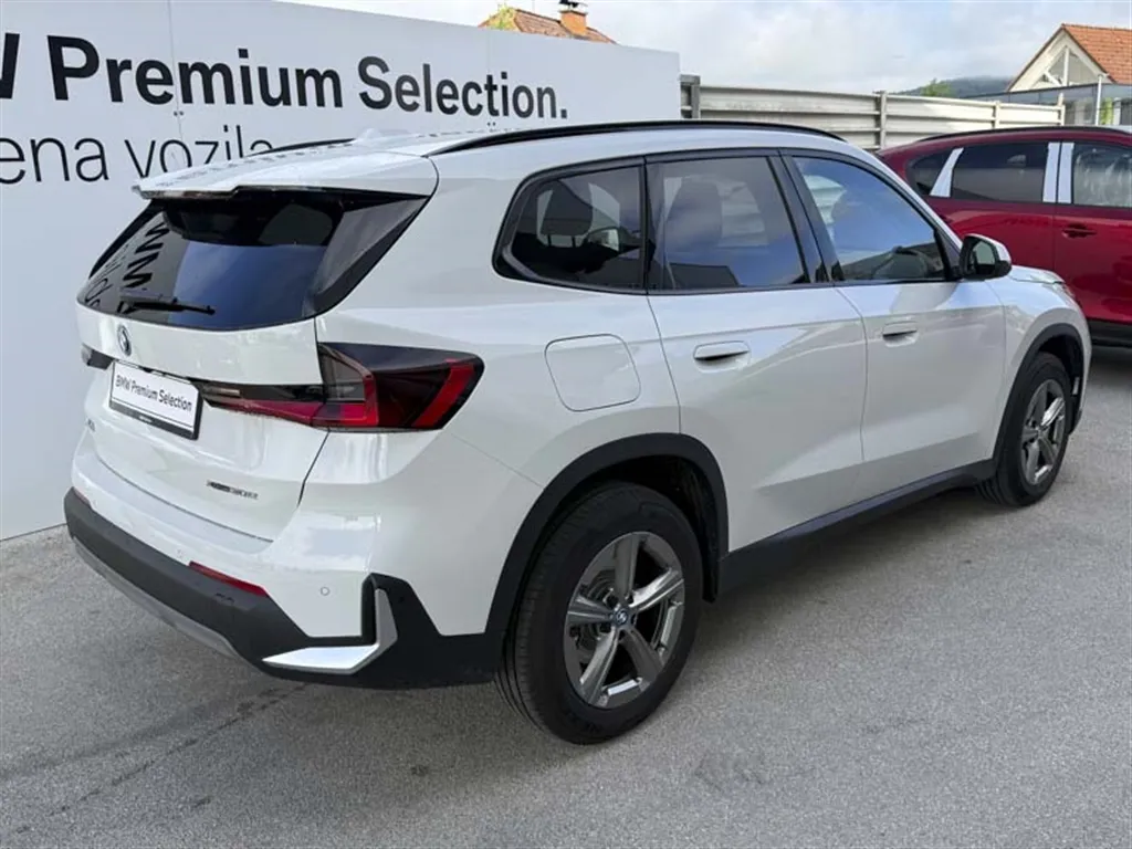 Zunanja slika - BMW X1 - xDrive30e - 2