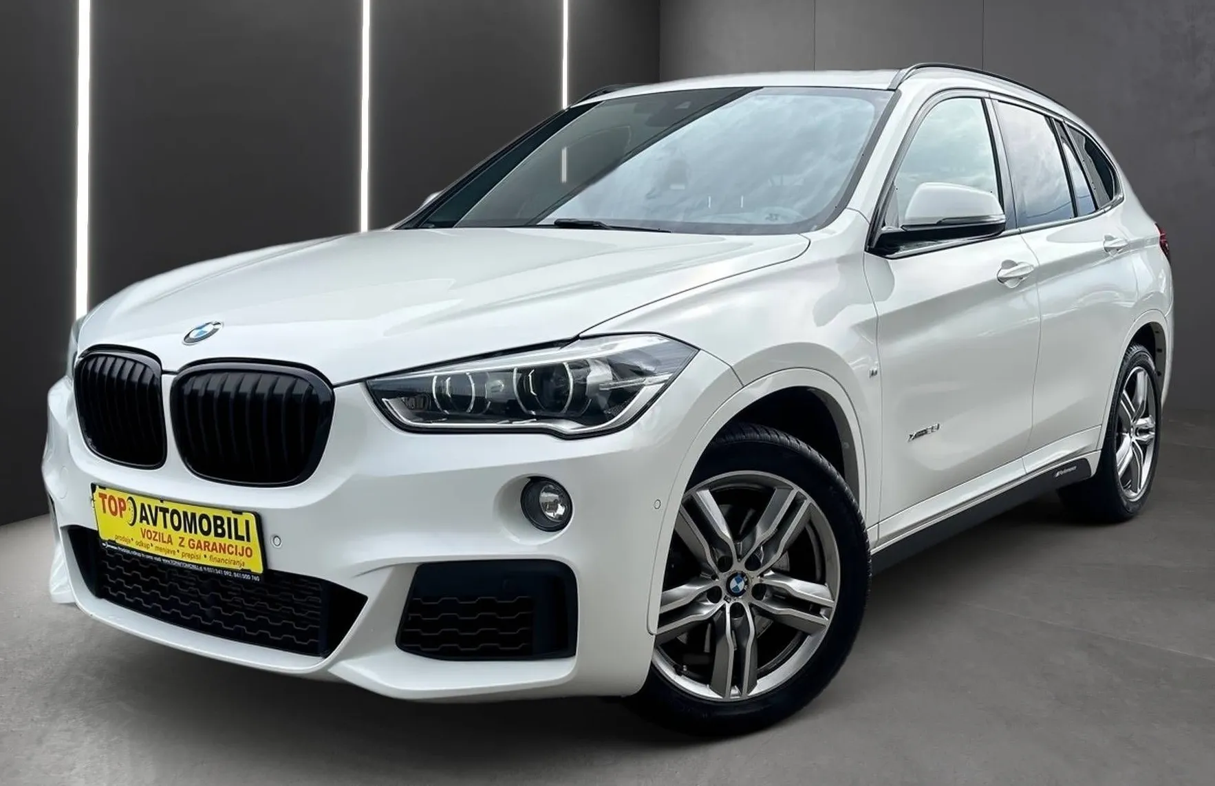 Zunanja slika - BMW X1 - serija :  xDrive25i M SPORT LED ACC NAVI PANO KAM KLJUKA - 1