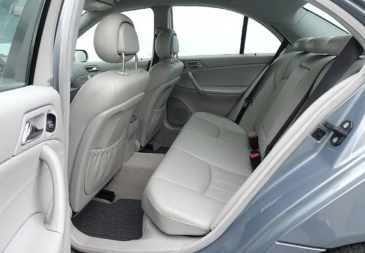 Zunanja slika - Mercedes-Benz C-Razred - C 200 CDI Classic ODLIČEN FINANCIRANJE BREZ POLOGA - 7
