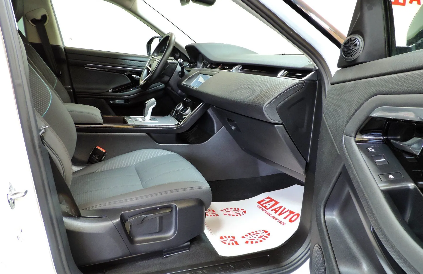Zunanja slika - Land Rover Range Rover Evoque - 2.0 TD4 D165 MHEV SE Avt. NOVI MODEL-PANORAMA- - 11