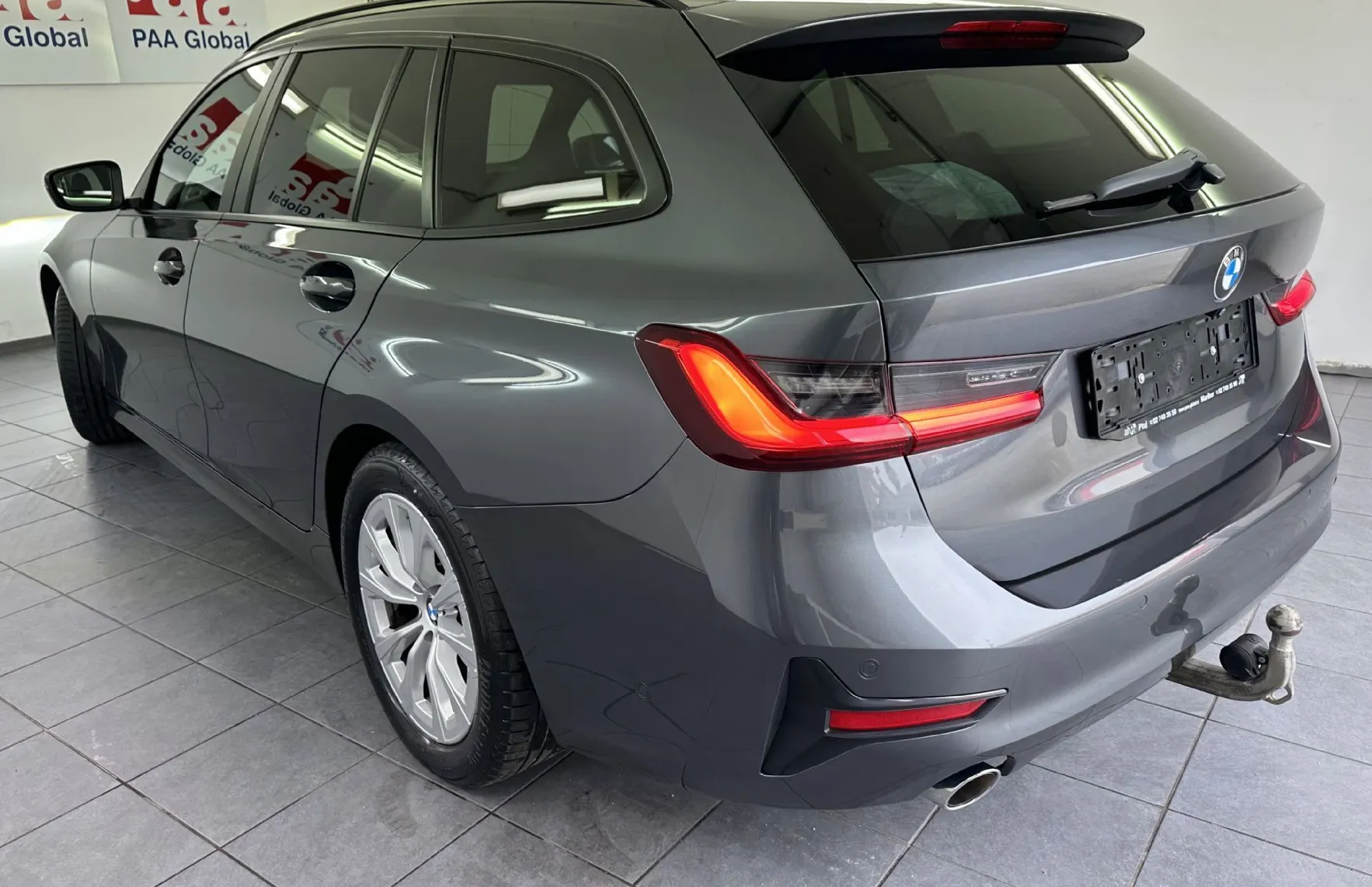 Zunanja slika - BMW Serija 3 - Touring: 318d Touring Luxury.NEMŠKI+4ALU.KAMERA.NAVI.ACC - 13