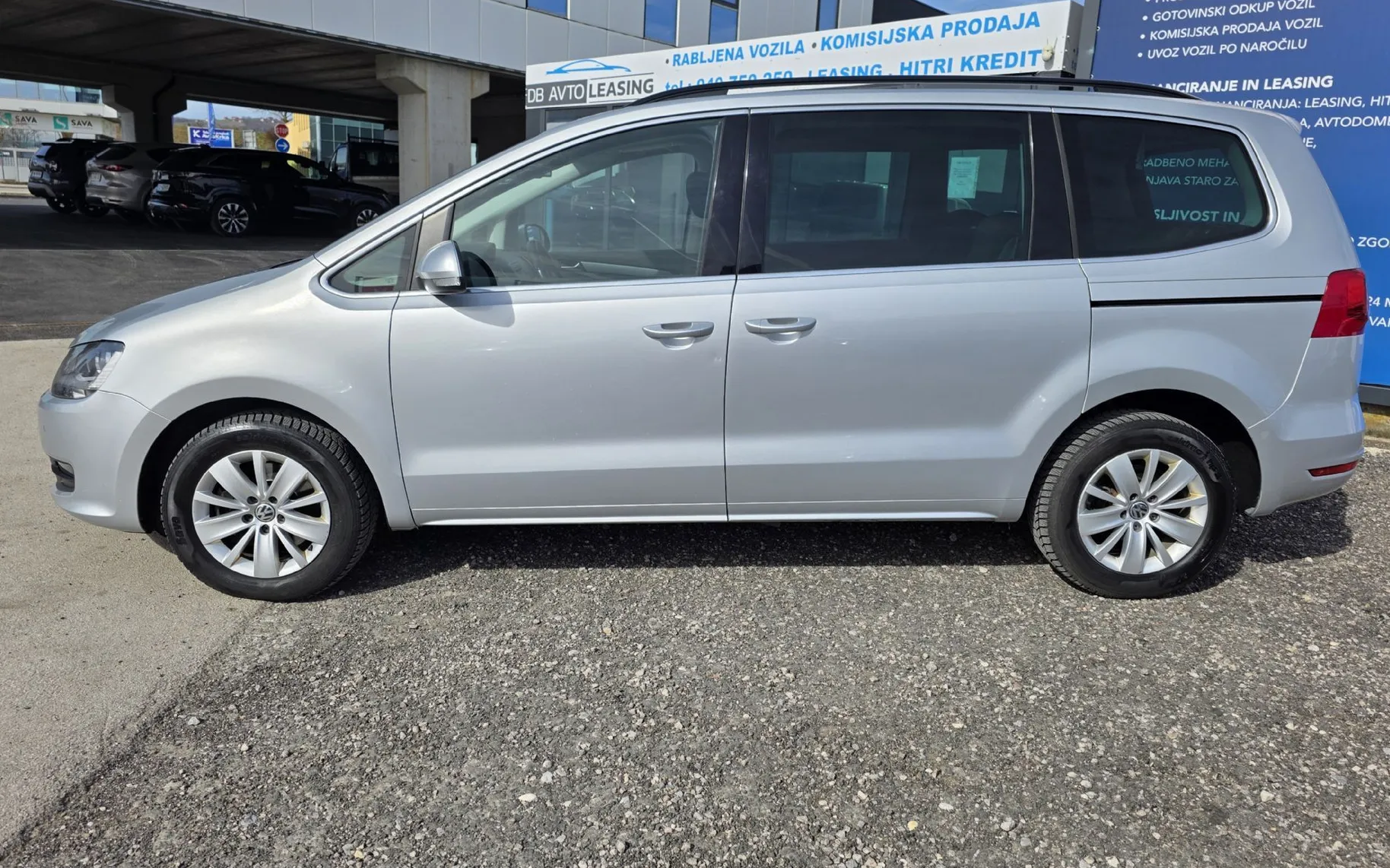 Zunanja slika - VW Sharan - 2.0 TDI BMT Comfortline.7 sedežev. SAMO 180412 KM - 4