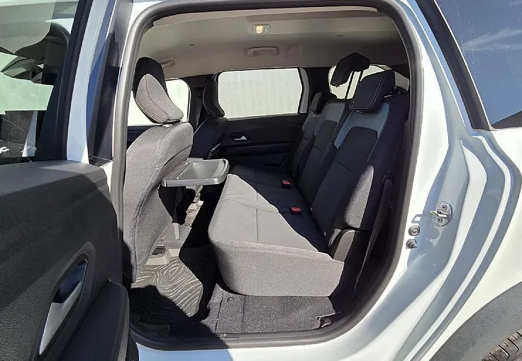 Zunanja slika - Dacia Jogger - Extreme TCe 110 + Paket Vožnja - 12