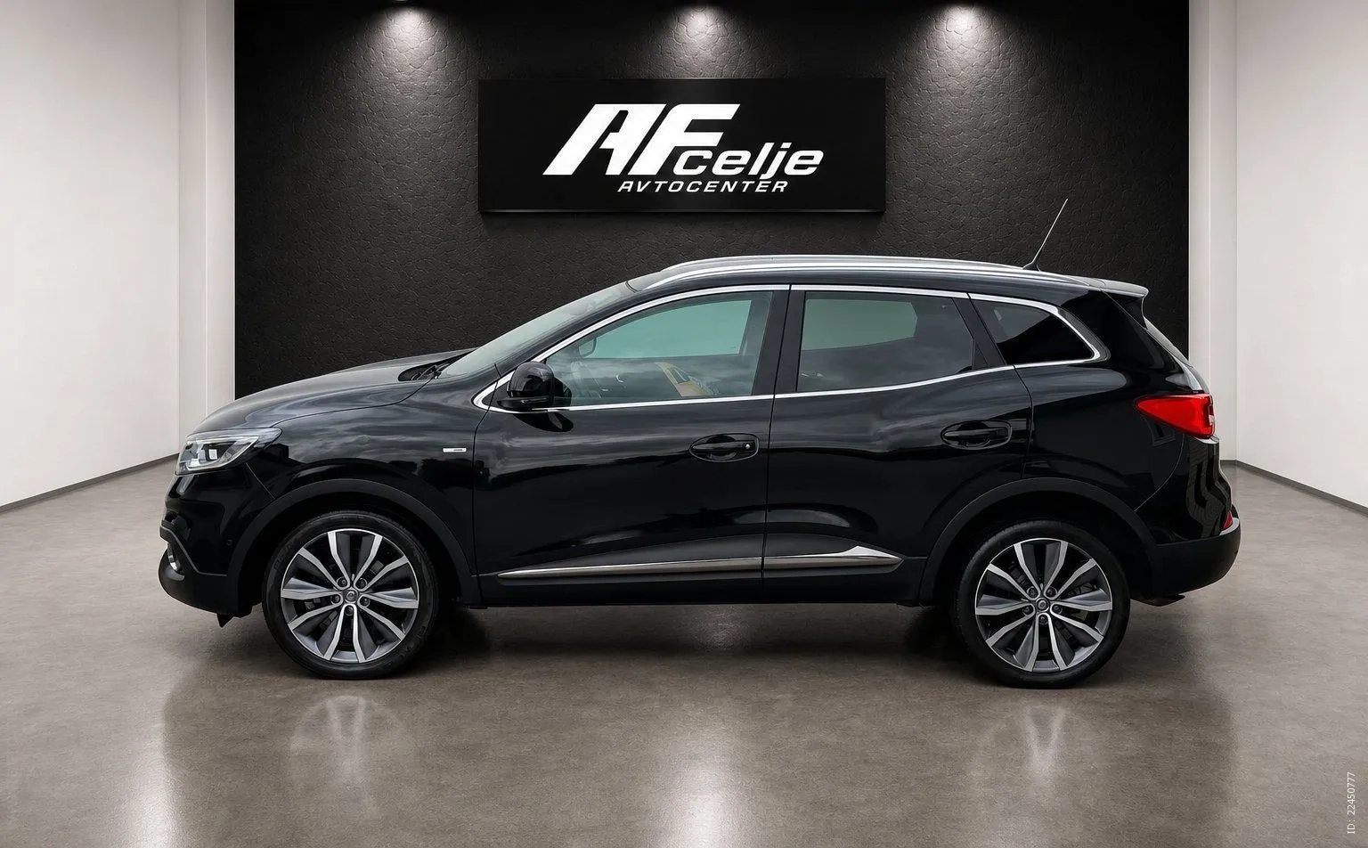 Zunanja slika - Renault Kadjar - 1.6 DCI-4X4 POGON-BOSE-LIZING ZA TUJCE-XENON+LED-. - 6