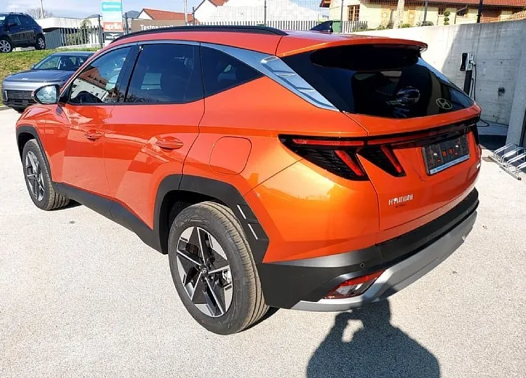 Zunanja slika - Hyundai Tucson - 1.6 T-GDI MHEV STYLE AVTOMATIK - 4