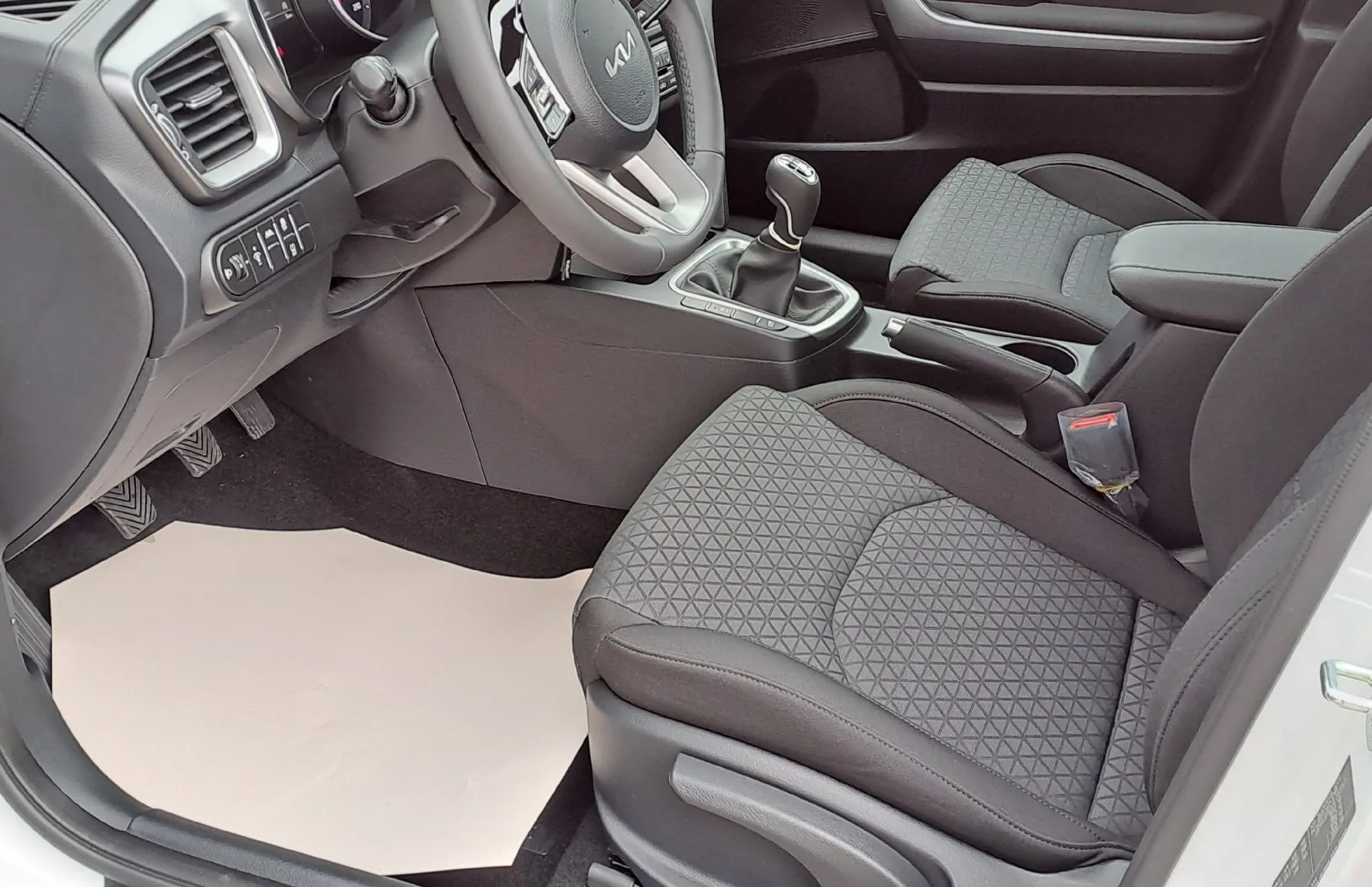 Zunanja slika - KIA Ceed - 1.0 T-GDi LX Champion+ ISG. M T 74 kW - 3