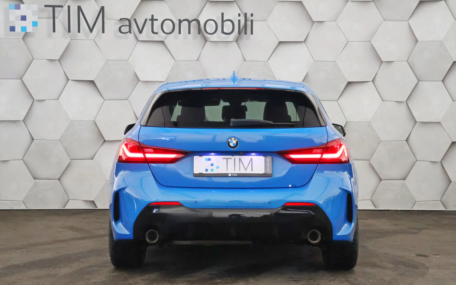 Zunanja slika - BMW Serija 1 - 120d x-Drive Aut M-Sport 191KM - 6