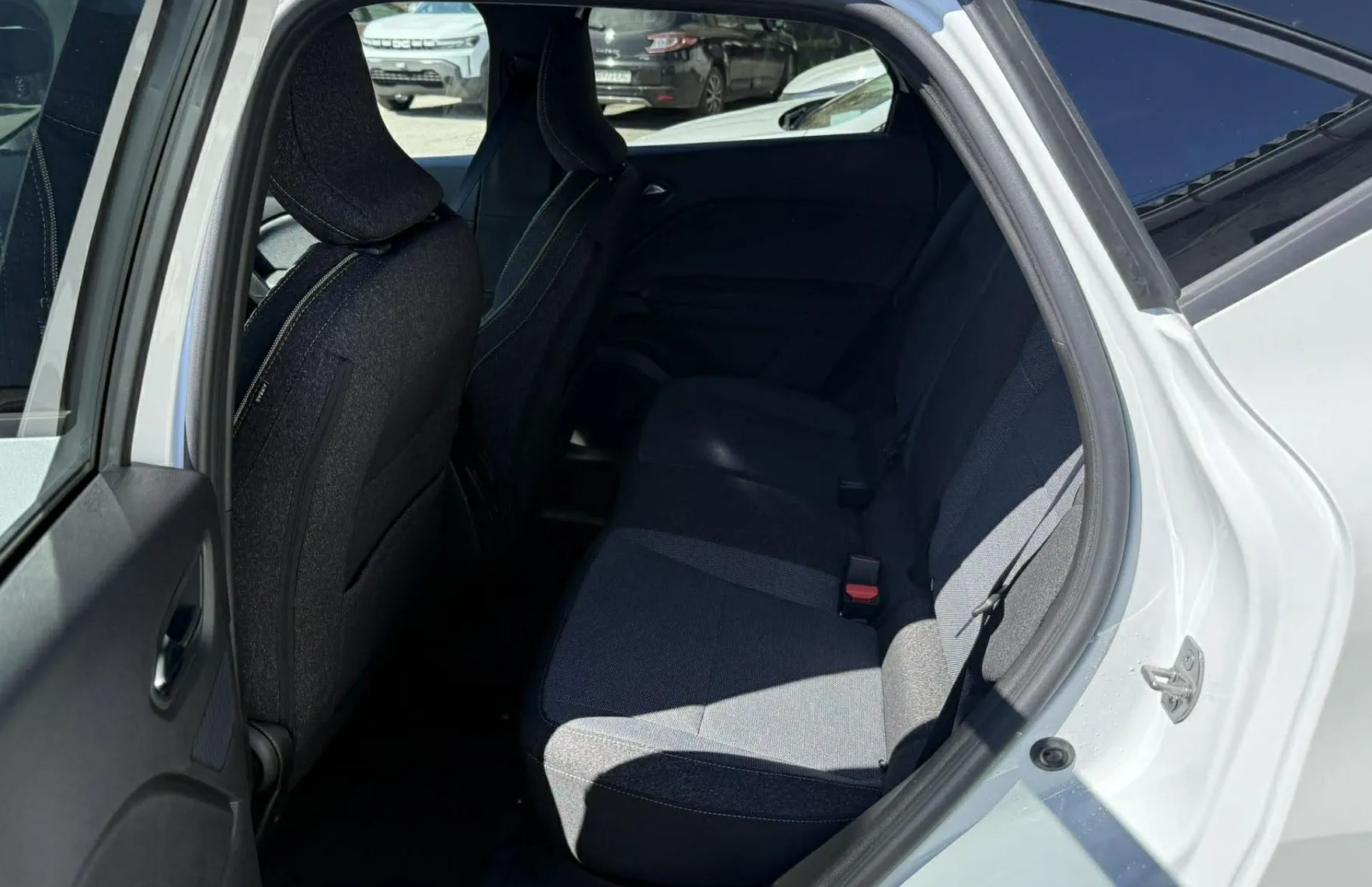 Zunanja slika - Renault Captur - TCe 115 Techno - 4