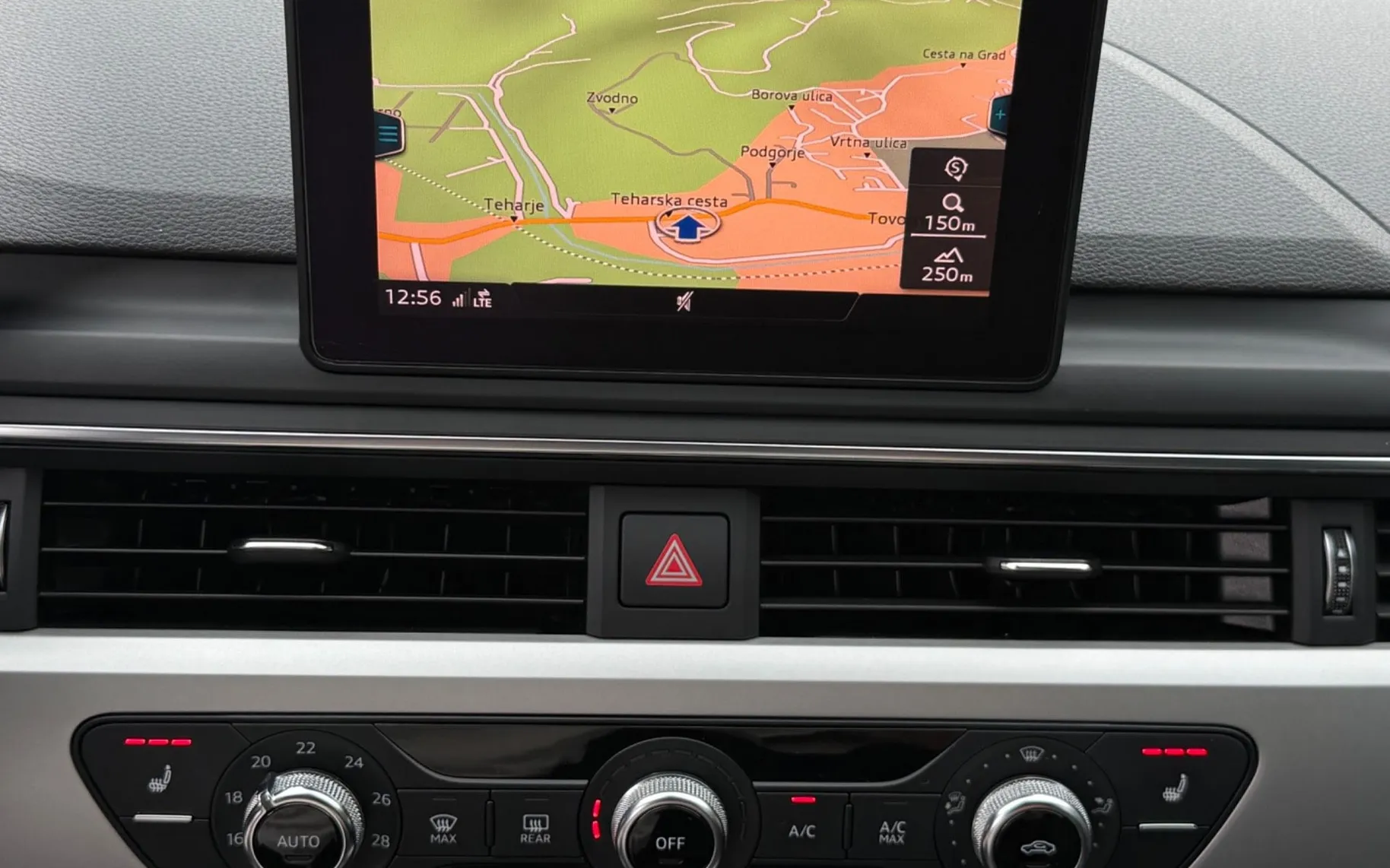 Notranja slika - Audi A5 Sportback - 2.0 TDI-Q-4X4-AUT-S LINE-LIZING ZA TUJCE-XENON+LED - 11