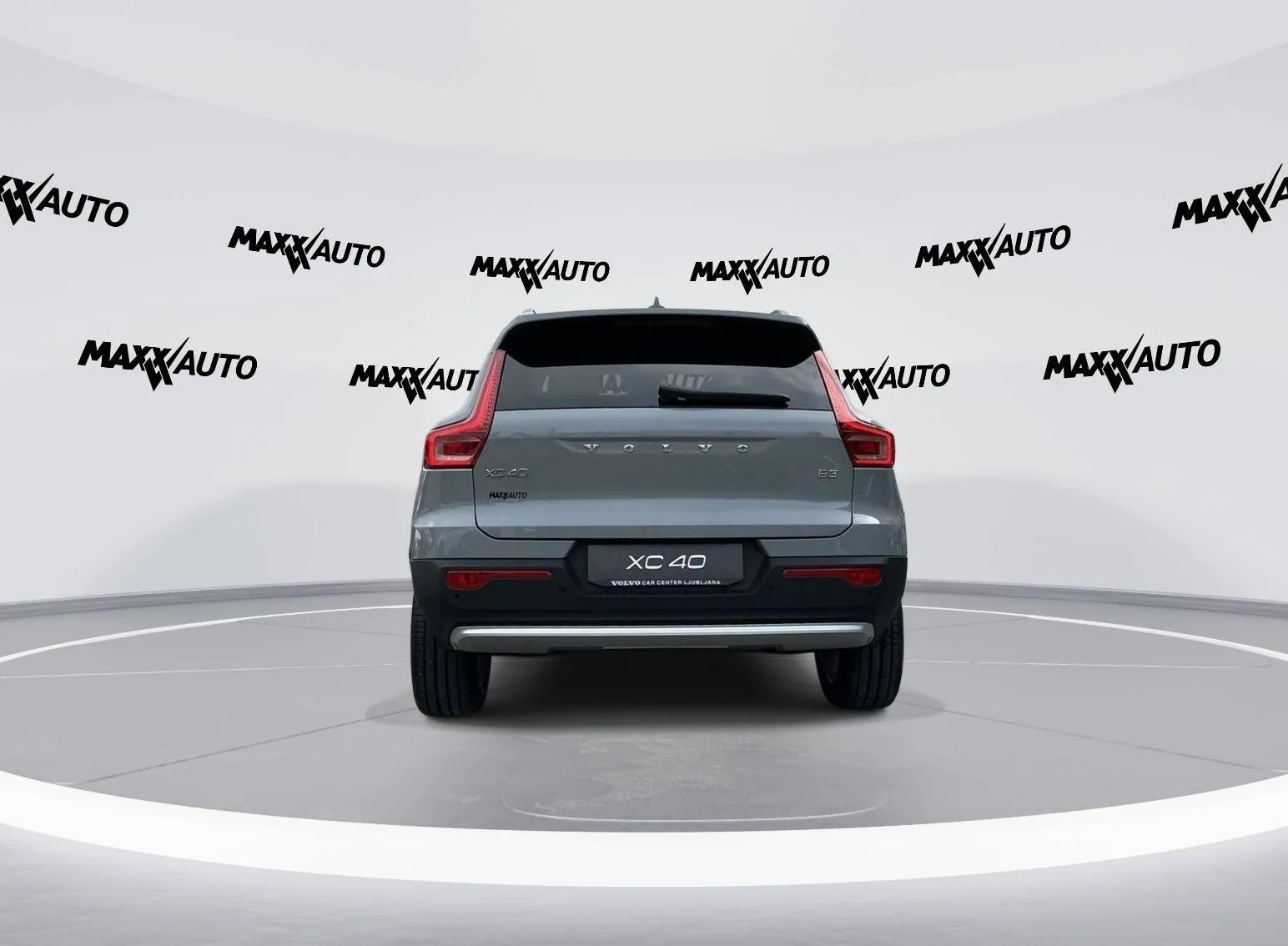 Zunanja slika - Volvo XC40 - B3P Core Avt. - 6