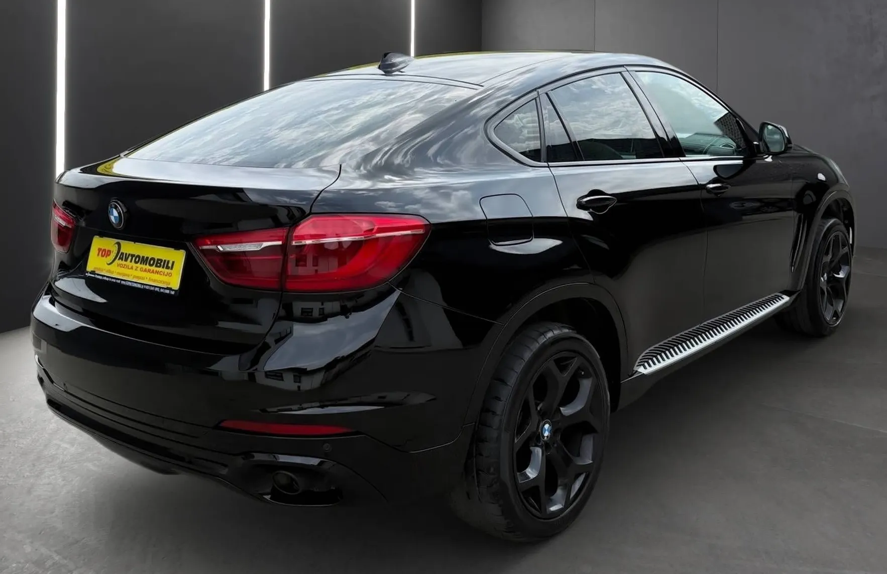 Zunanja slika - BMW X6 - serija :  xDrive 30d LED NAVIGACIJA TEMP PDC VIRTUAL TOP - 6