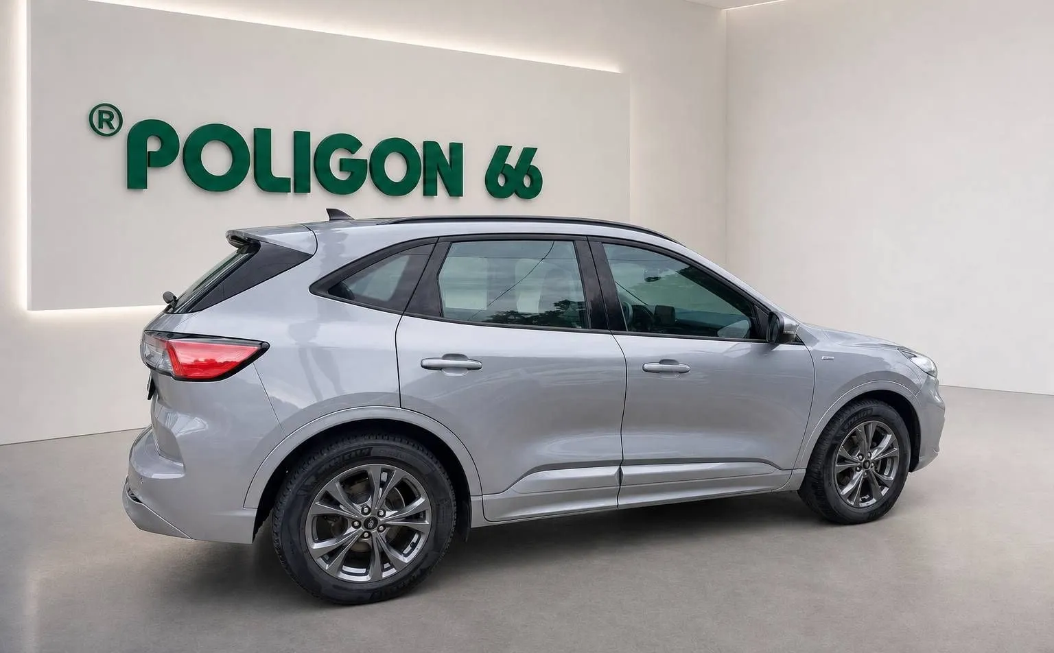 Notranja slika - Ford Kuga - 1.5 EcoBlue ST-Line Avt.-1 LASTNIK-GARANCIJA - 7
