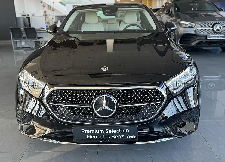 Zunanja slika - Mercedes-Benz E-Razred - 220d-AUT-AVANTGARDE-DISTRONIC-NAVI-LED-PREMIUM - 2