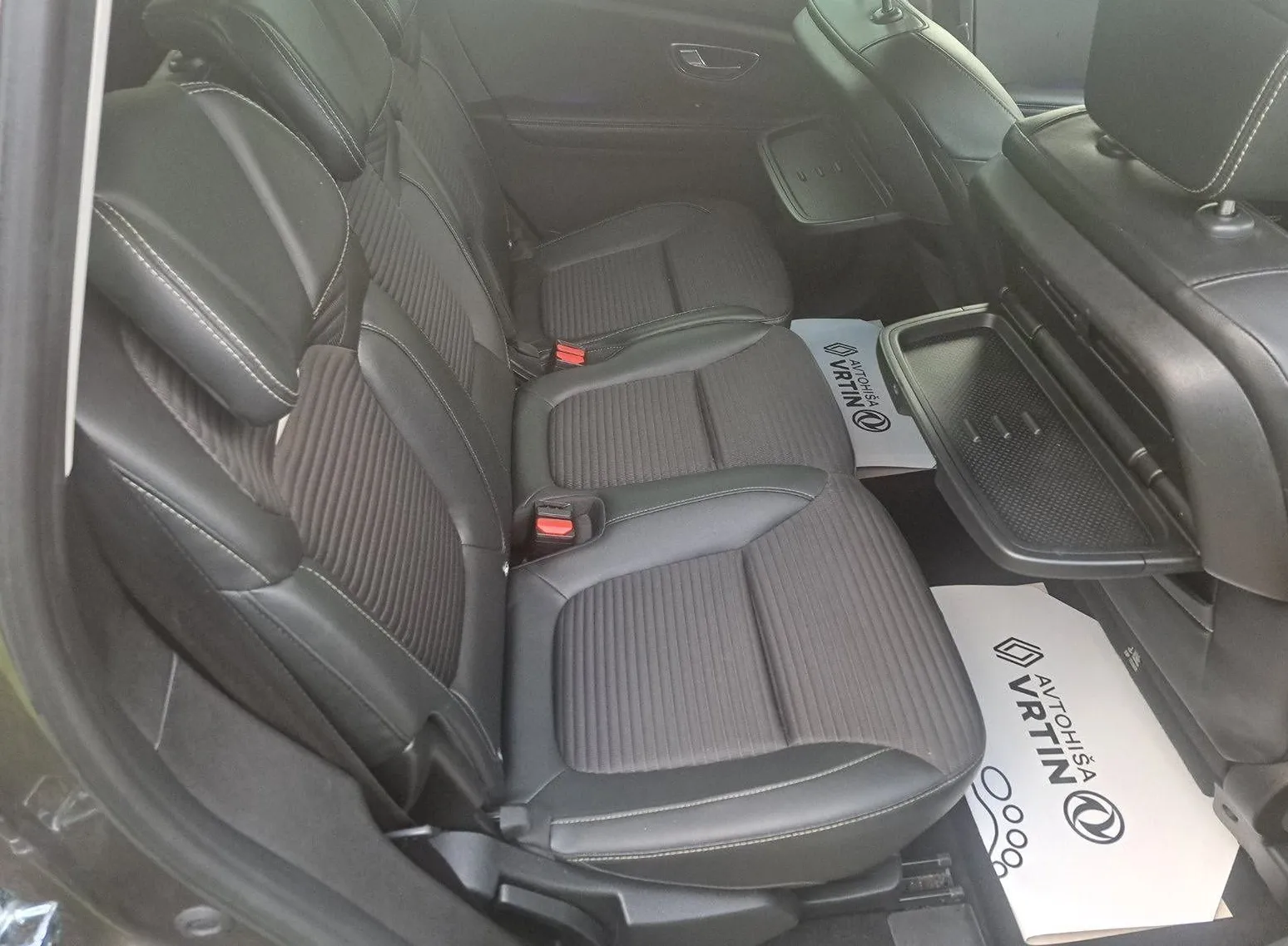 Zunanja slika - Renault Scénic - Grand Scenic Bose Energy dCi 130 Z ENOLETNIM JAMSTVOM 7 SEDEŽEV - 6