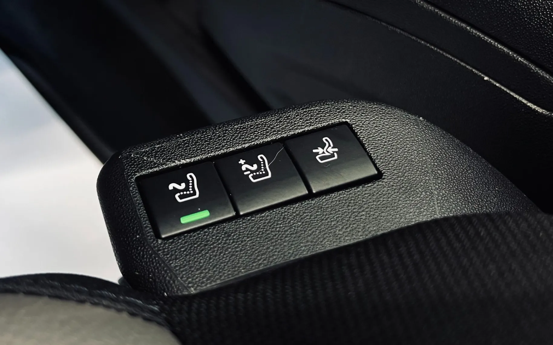Zunanja slika - Citroën C4 - PURETECH 13 EAT8 SHINE PACK - 17